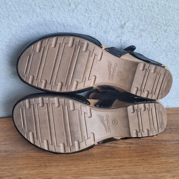 Dansko Tiffani Clog Sandal Women 39 US 8 8.5 Black Leather Wedge Strap Wood - Picture 7 of 10